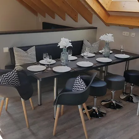Premium-wohnung Dach-loft Bei Fam Horster Bensheim